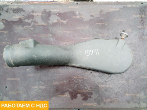 Патрубок воздушного фильтра