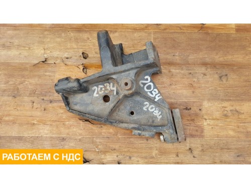 Кронштейн переднего бампера левый нижний